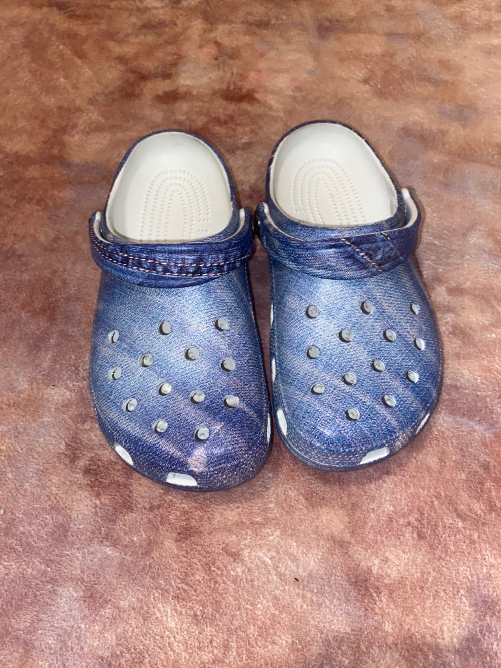 CROCS